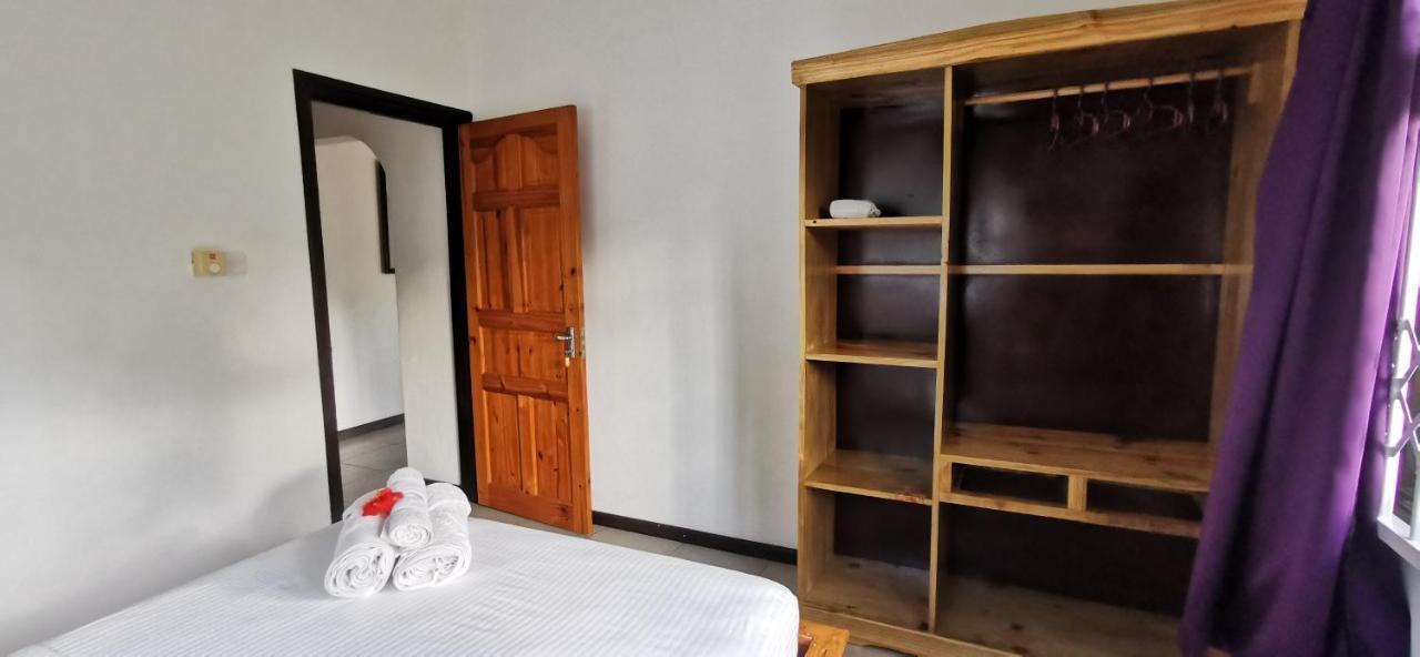Chez Marva Grande Villa Corossol 3 A 12 Personnes La Digue Εξωτερικό φωτογραφία